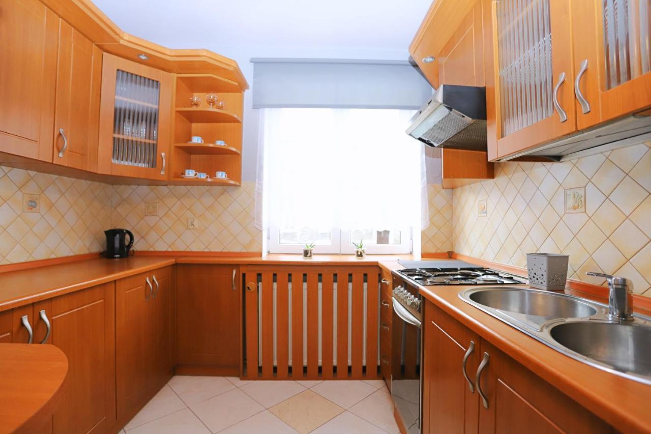 Apartament Rowerlovy Apartment Walbrzych Bagian luar foto