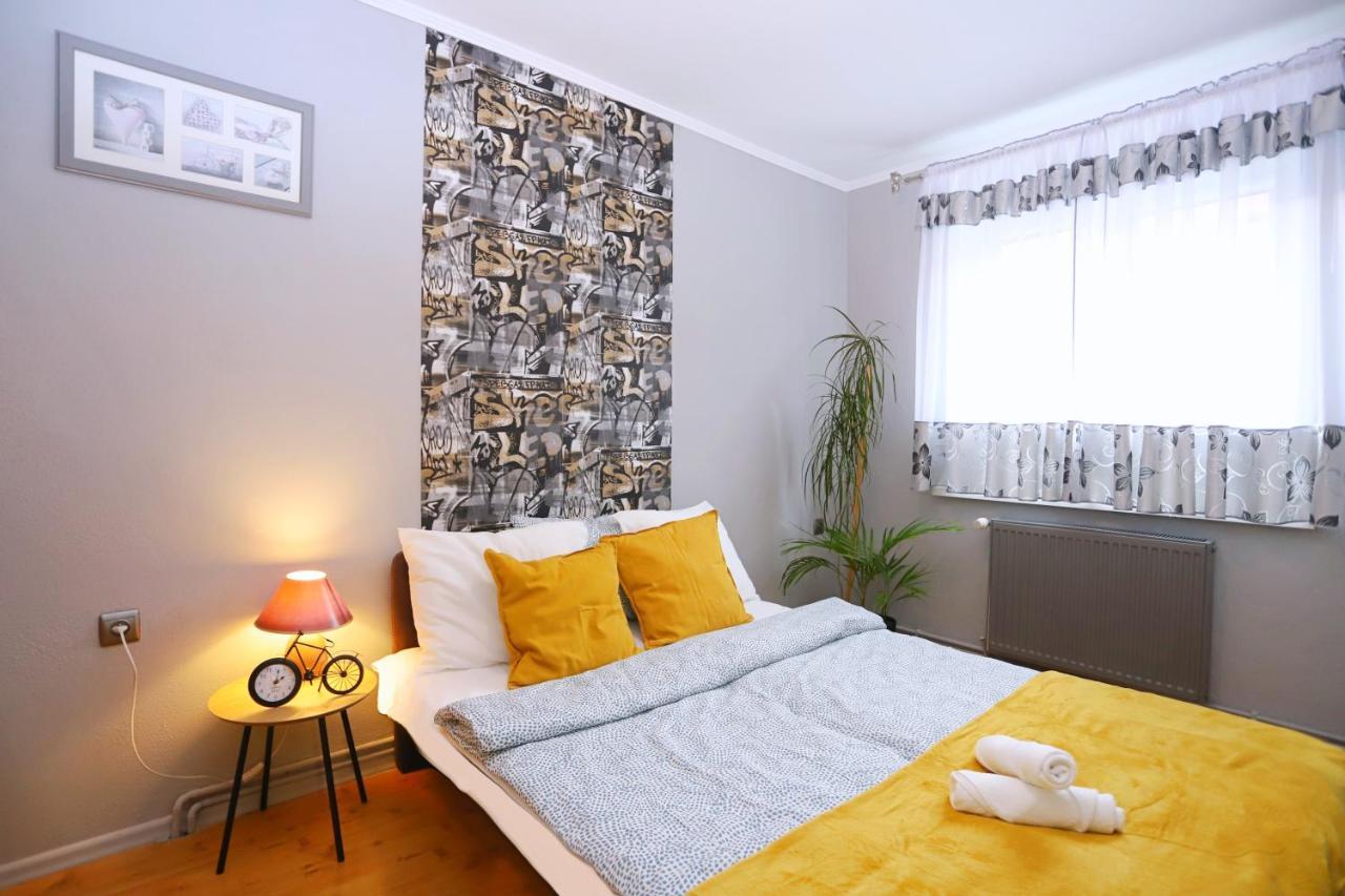 Apartament Rowerlovy Apartment Walbrzych Bagian luar foto