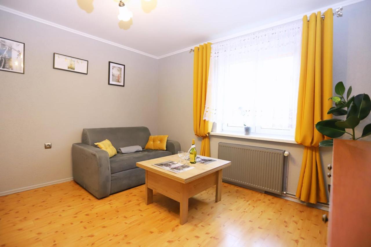 Apartament Rowerlovy Apartment Walbrzych Bagian luar foto