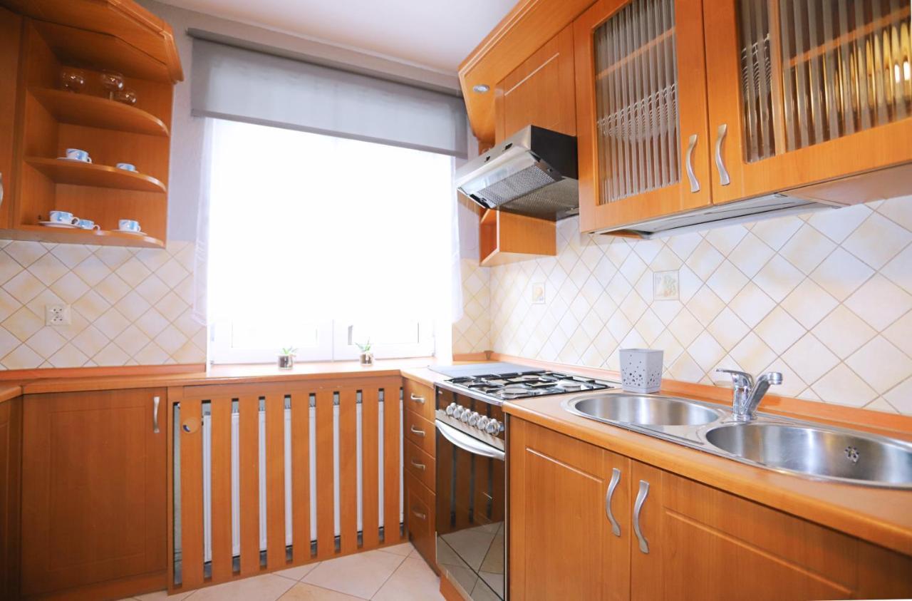 Apartament Rowerlovy Apartment Walbrzych Bagian luar foto
