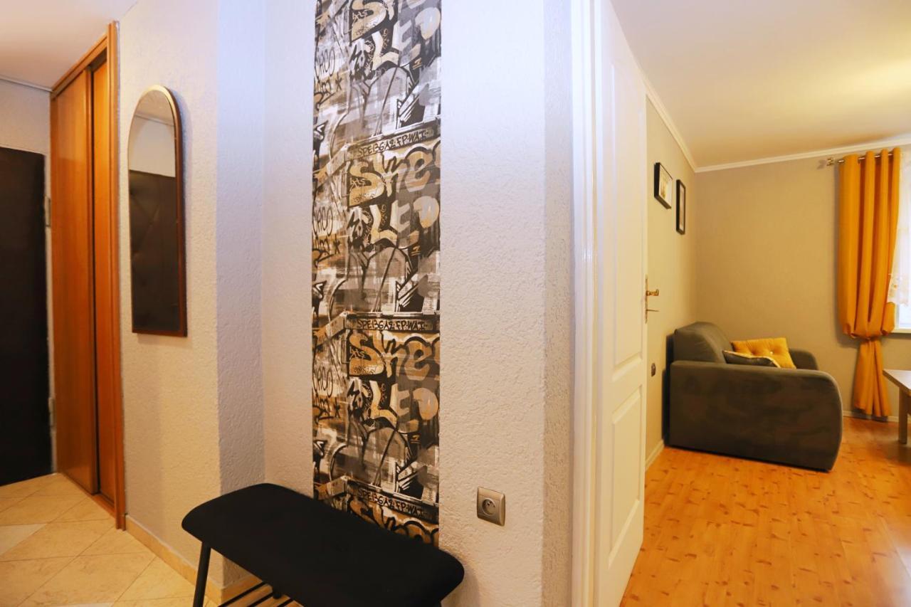 Apartament Rowerlovy Apartment Walbrzych Bagian luar foto